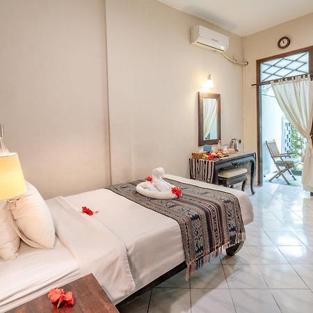Samawa Transit Hotel Sumbawa Besar Exterior photo