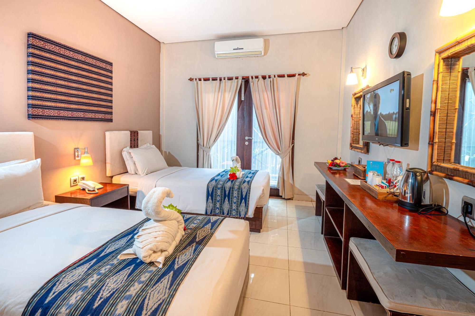 Samawa Transit Hotel Sumbawa Besar Exterior photo