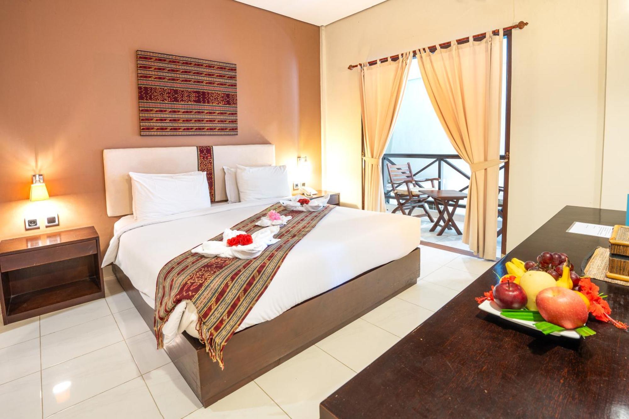 Samawa Transit Hotel Sumbawa Besar Exterior photo